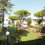 Colorful Flat With Garden-beahost Apartment *