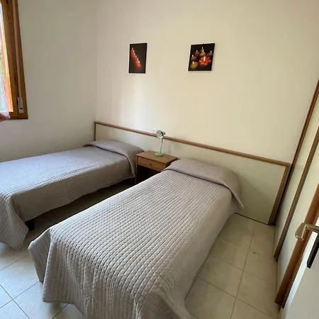 Appartamento Colorful Flat With Garden-beahost *