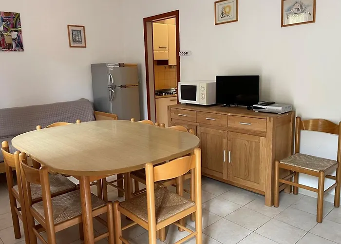 Apartmán Colorful Flat With Garden-beahost *