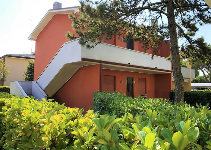 Colorful Flat With Garden-beahost Apartmán *